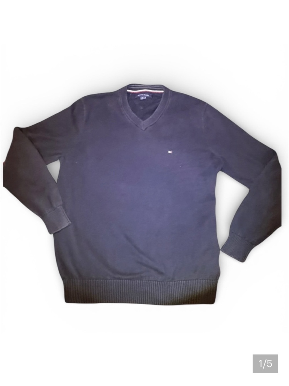 Tommy Hilfiger black v-neck sweater Men’s size medium | K